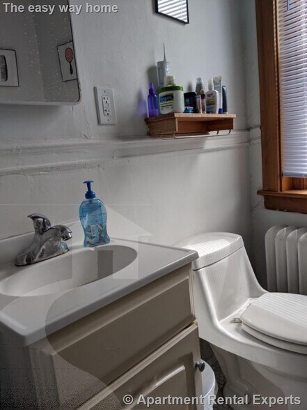 Building Photo - 97 Hancock St