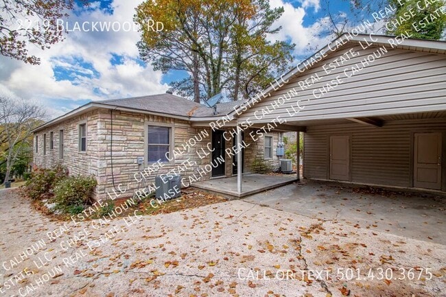 Building Photo - 2219 Blackwood Rd