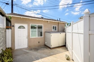 Building Photo - 1816 Hillside Dr