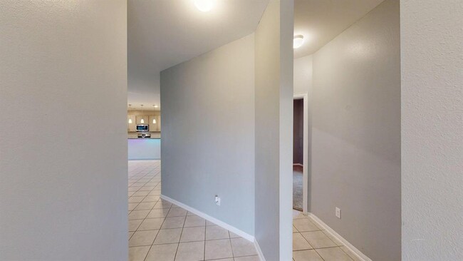 Building Photo - 7331 Parkview Dr