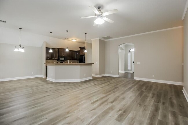 Building Photo - 1632 Hollowbrook