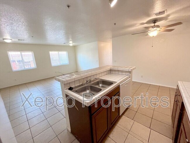 Building Photo - 13615 Verbena Dr