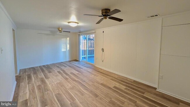 Building Photo - 7051 Leewood Forest Dr