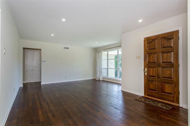Building Photo - 11140 Lanewood Cir