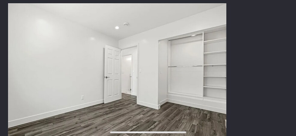 Bedroom - 11060 Oneida Ave