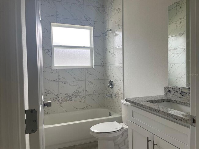 Building Photo - 3364 SW 165th Loop