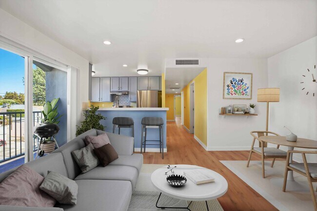 Primary Photo - 3 Bed 2 Bath Apartment