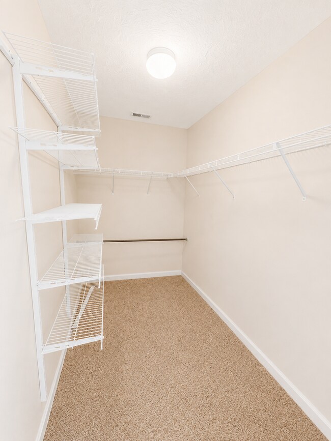 Building Photo - Modern Ranch Living in Desirable Cooper Farms!