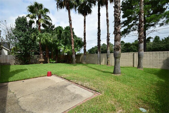 Building Photo - 12106 Laguna Pointe Ln