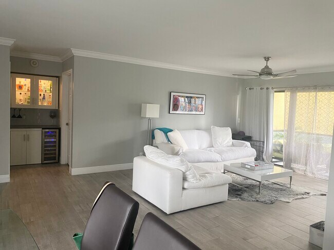 Building Photo - 1150 Homewood Blvd