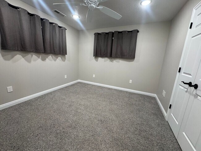 Building Photo - Beautiful main level home for sale