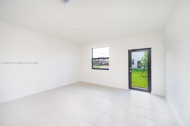 Building Photo - 11856 SW 241 Ter