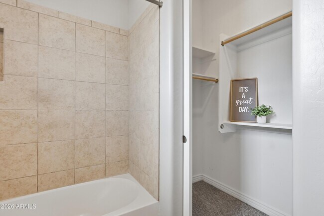 Building Photo - 3550 W Wildwood Dr