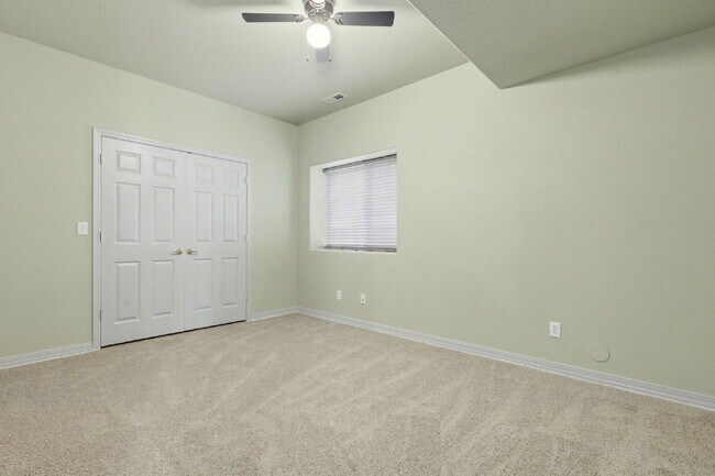 Building Photo - 5322 Balsam St