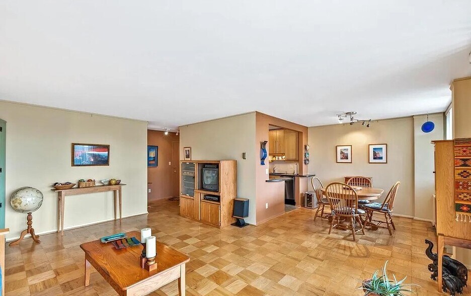 Building Photo - 4343 Cherry Hill Rd