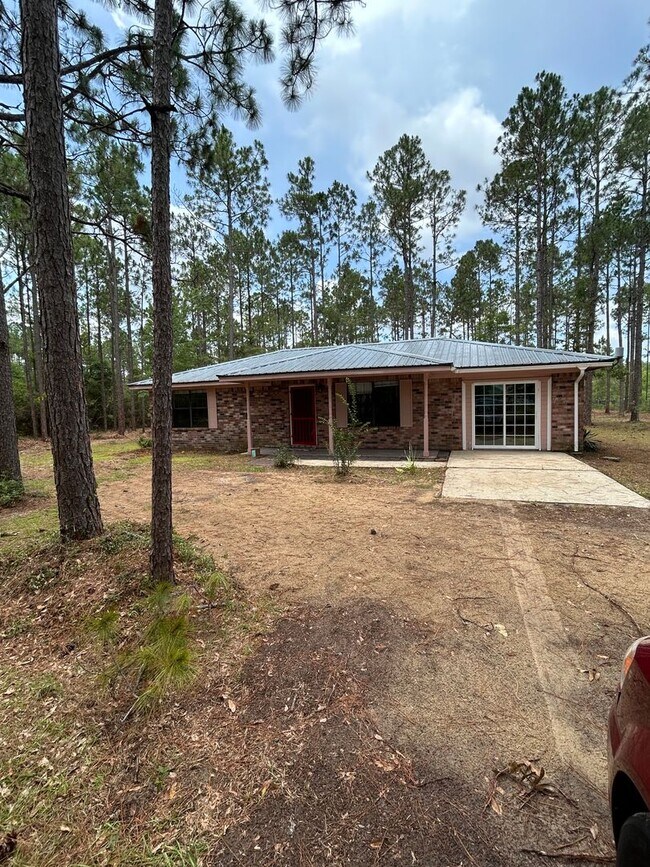 Building Photo - 159 Hawthorn Rd