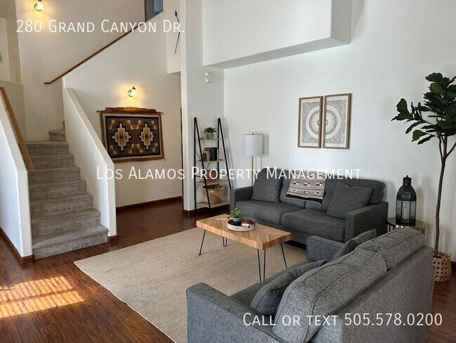 Building Photo - 280 Grand Canyon Dr