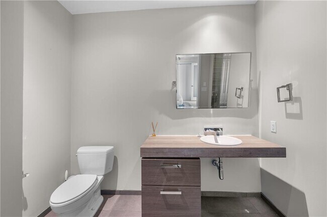 Building Photo - 45 Ivan Allen Jr Blvd NW