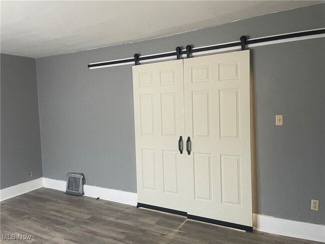 Building Photo - 1365 East Ave