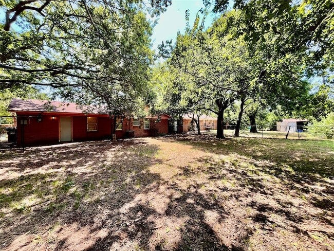 Building Photo - 3809 Titan Trail