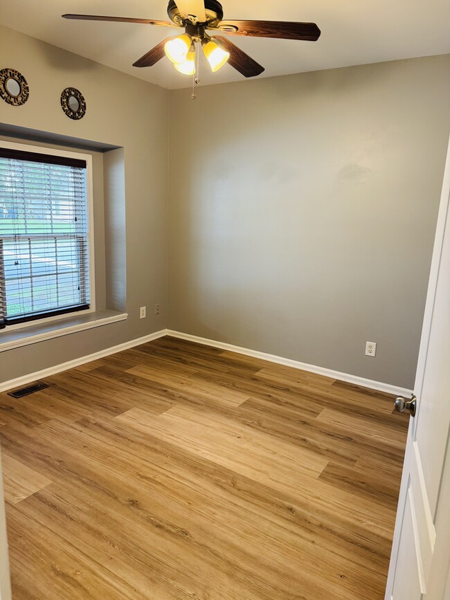 Building Photo - 2671 Cedar Dr