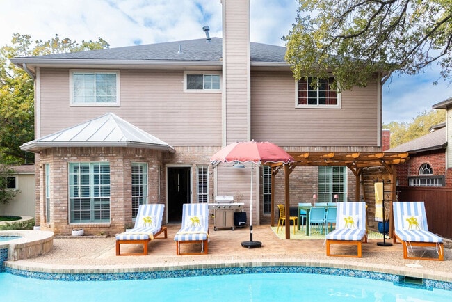 Building Photo - 2002 Chittim Trail Dr