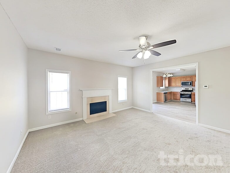 Building Photo - 232 Hillcrest Dr