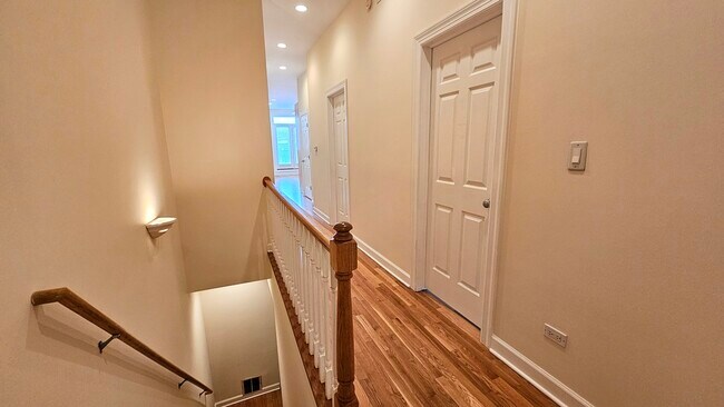 Building Photo - 509 N Hartland Ct