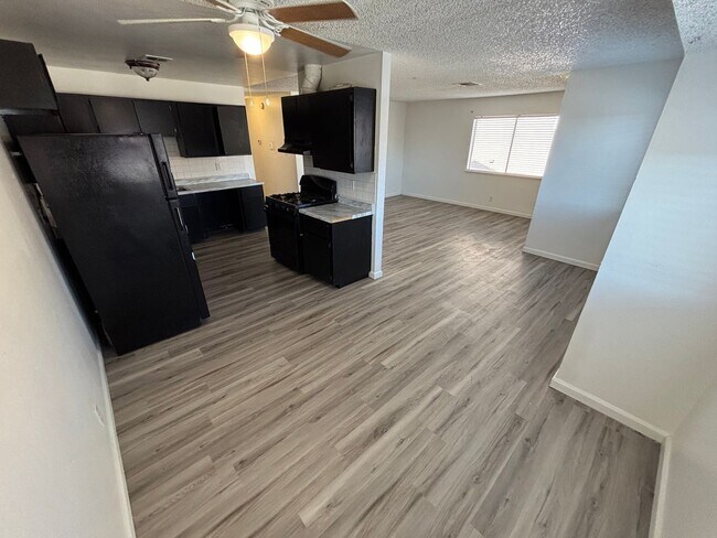 Building Photo - 6940 Hopkins Dr