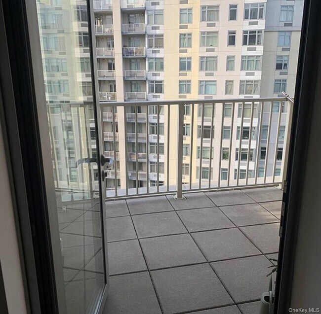 Building Photo - 40-22 College Point Blvd