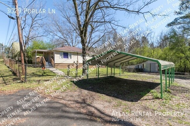 Building Photo - 3029 Poplar Ln