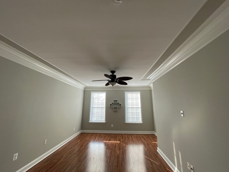 Master Bedroom - 5801 Clipper Ln