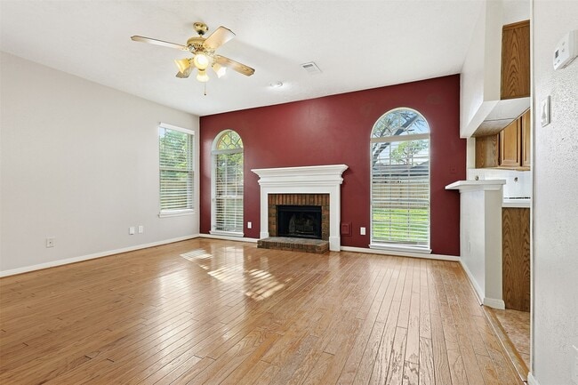 Building Photo - 15403 Redbud Leaf Ln