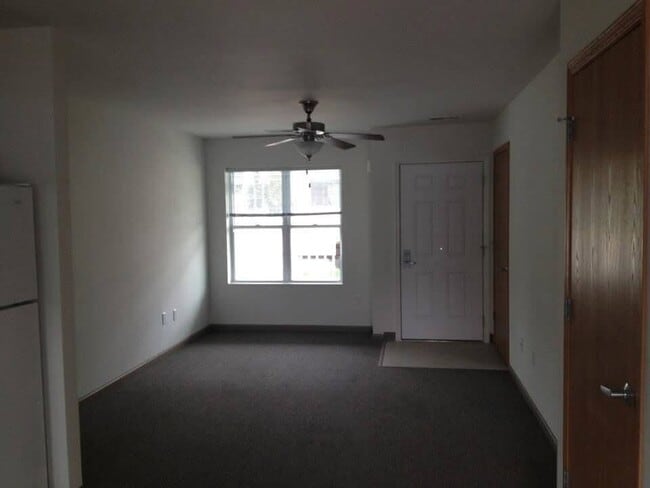 Building Photo - Country Lane Apartments of Sterling