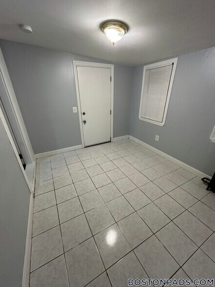Building Photo - 44 B Jefferson St