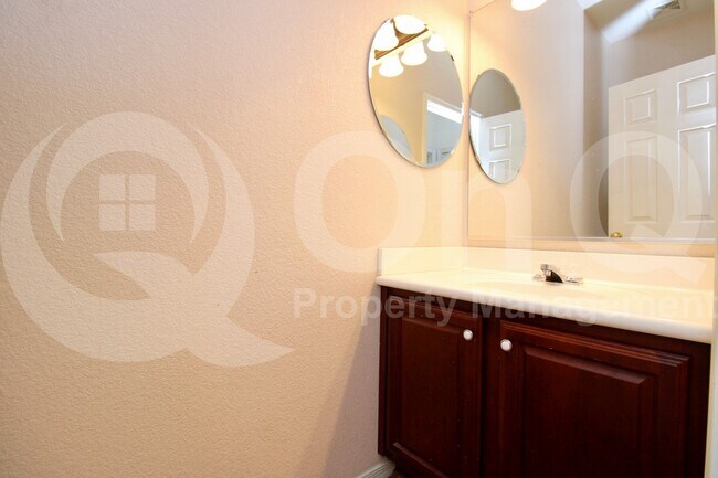 Building Photo - 3062 S Mandy