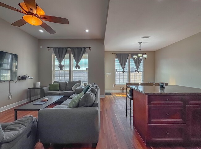 Building Photo - 6303 Rivers Landing Ct