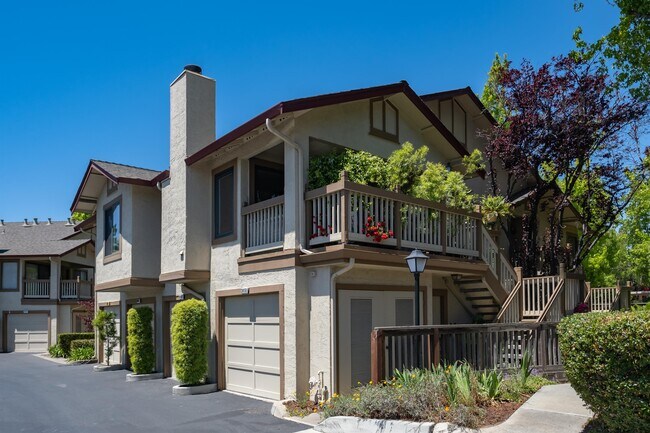 Building Photo - 38860 Cherry Glen Common