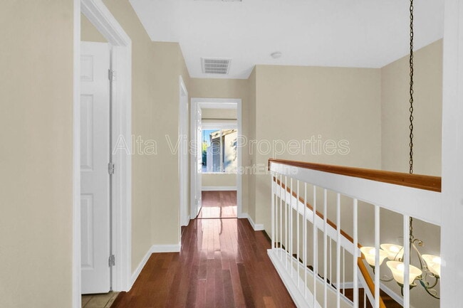 Building Photo - 3211 Caminito Eastbluff