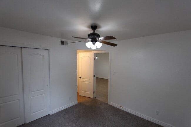 Building Photo - COMING JULY | Bright 2BR/2BA Condo in University Heights | Private Balcony