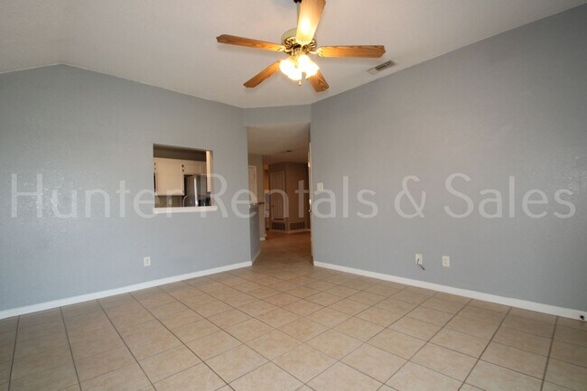 Building Photo - 3007 Dannen Ct
