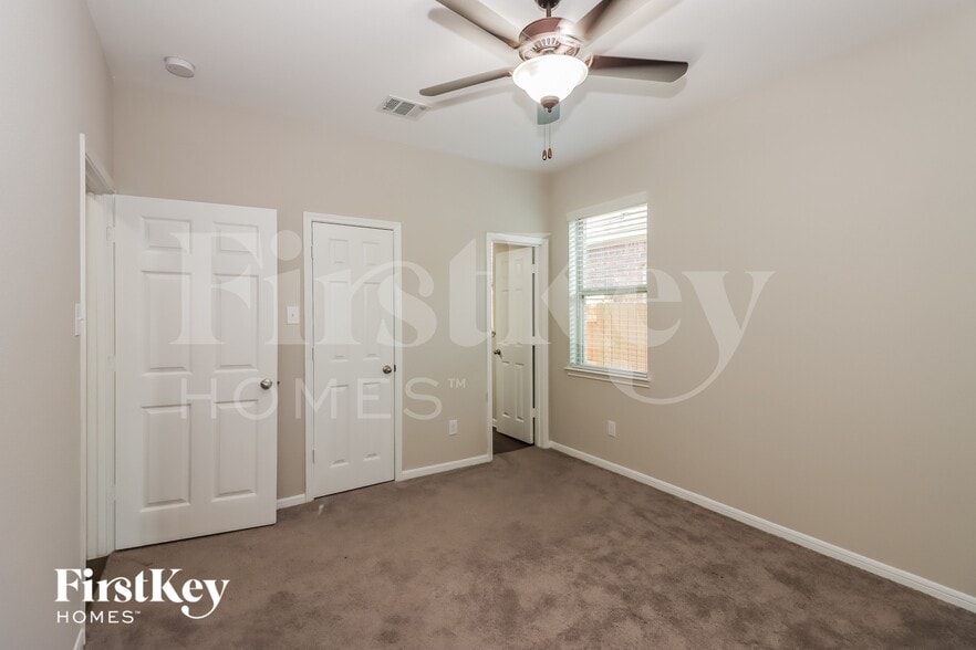 Building Photo - 2201 Windy Grove Dr