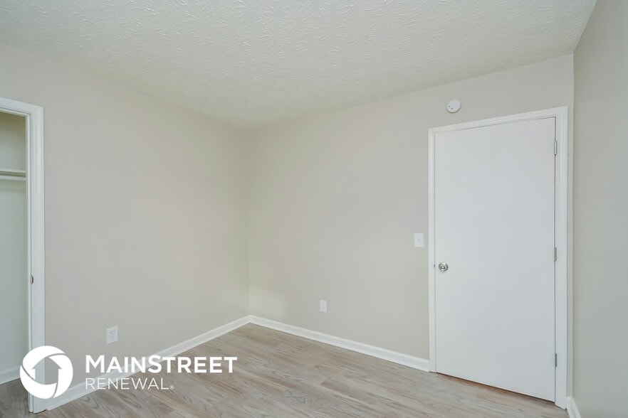 Building Photo - 5586 Mallard Trail
