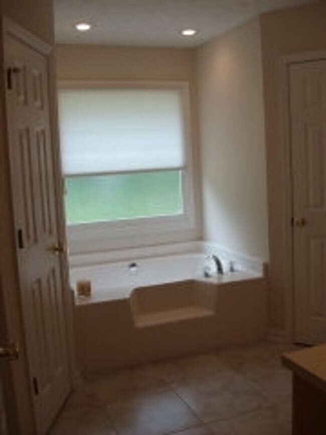 Building Photo - 2990 Slippery Rock Ct