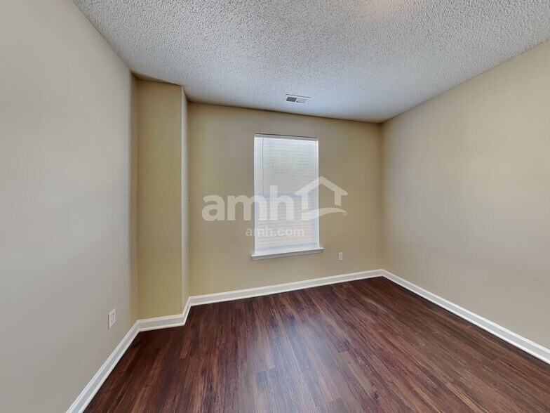 Building Photo - 5308 Mallard Grove Dr