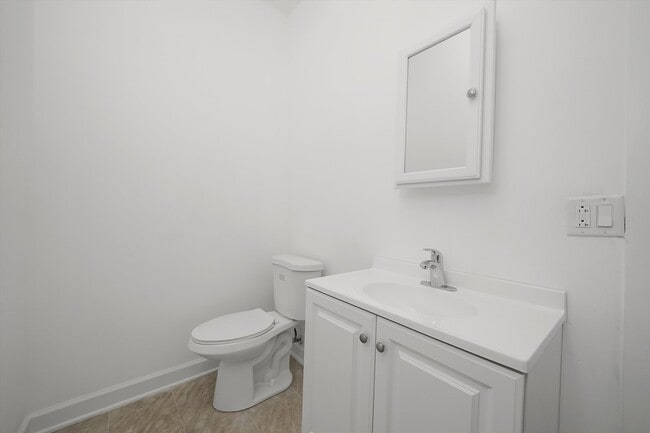 Building Photo - 9771 W 143rd St