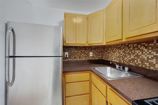 Building Photo - 31 Fero St