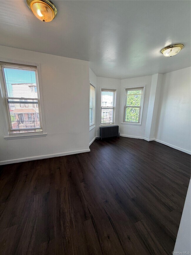 Building Photo - 513 Chestnut St