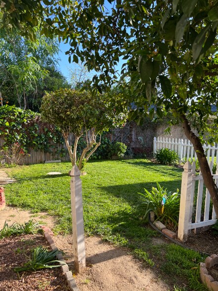Building Photo - 5820 Pickering Ave