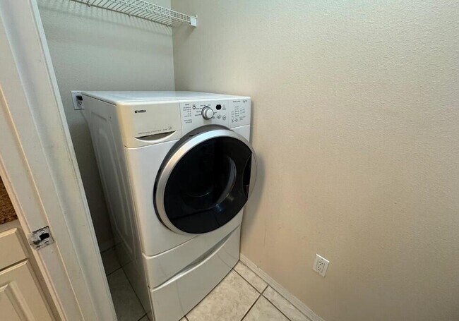 Building Photo - 4276 Calinda Ln